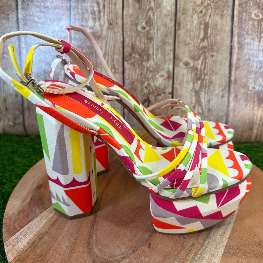 Gianni Bini Platform Sandals Womens Size 7.5 Multicolor Geometric Block Heel